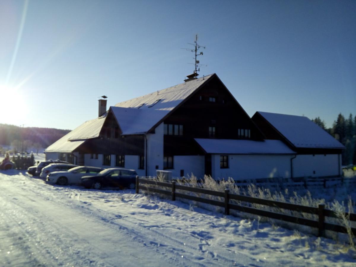 Orlik Rejviz Hotel Bagian luar foto