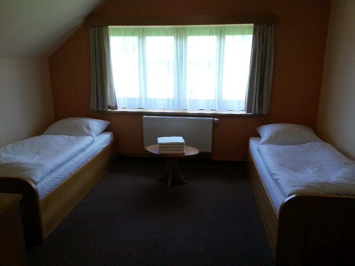 Orlik Rejviz Hotel Bagian luar foto
